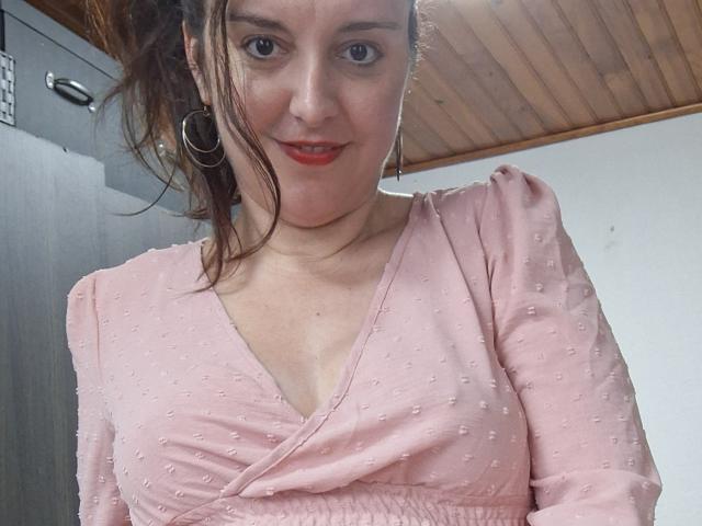 LaFrancaiseJessy - Live porn &amp; sex cam - 22722377