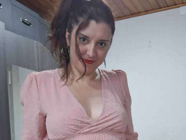LaFrancaiseJessy - Live porn &amp; sex cam - 22722381