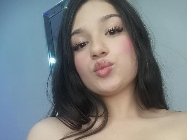 AnniiePeach - Live porn &amp; sex cam - 22725953