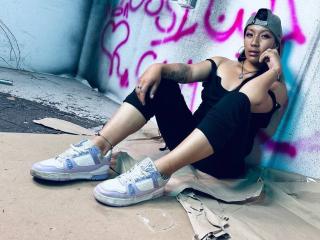 EmaCorine - Sexe cam en vivo - 22727821
