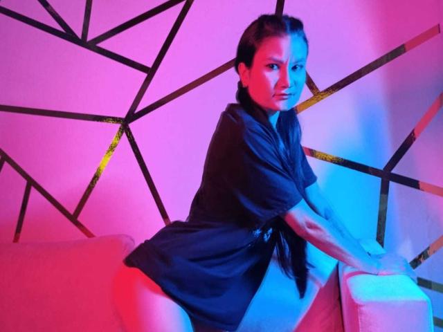 ShainyJones - Sexe cam en vivo - 22728353