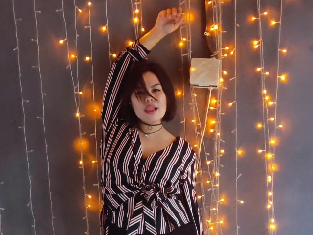 KiraNonStop - Live porn &amp; sex cam - 22729021