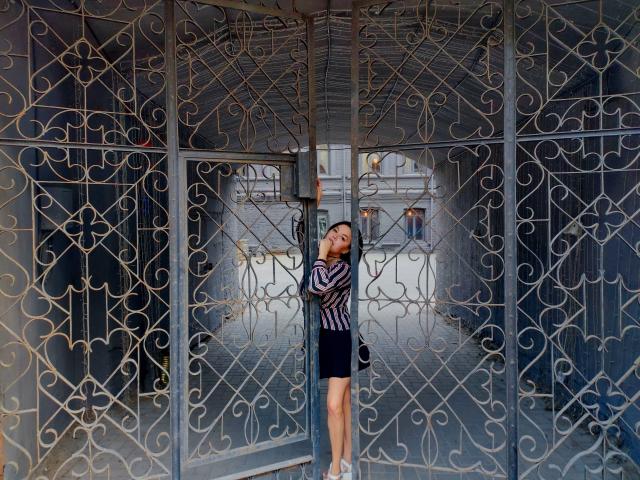 KiraNonStop - Live porn &amp; sex cam - 22729033