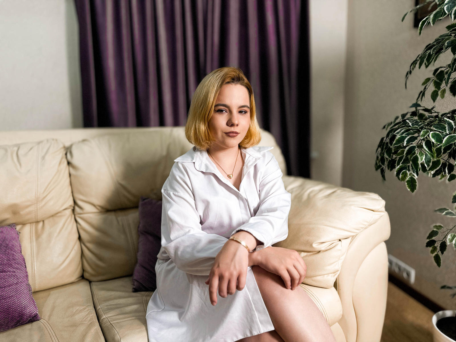 RedCheeks - Live sex cam - 22731161