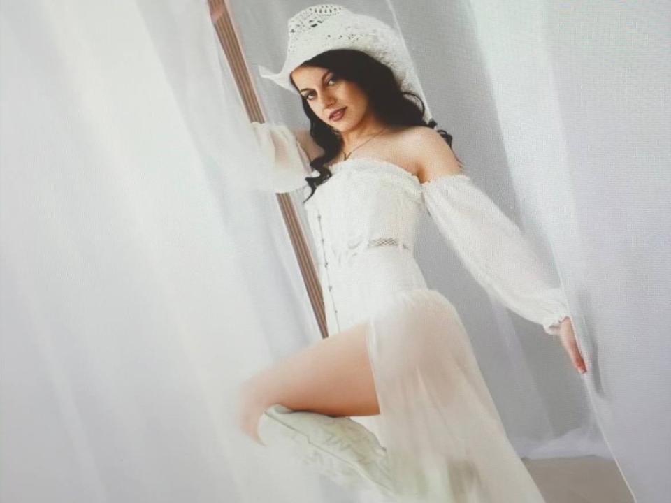 SabrinaLavv - Camera khiêu dâm &amp; quyến rũ trực tiếp - 22735917