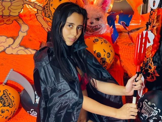 DorotheaThelmaX - Live porn &amp; sex cam - 22738261