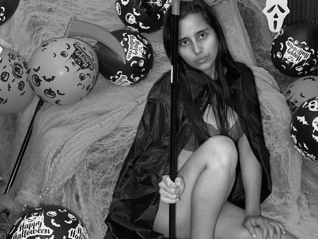 DorotheaThelmaX - Live porn &amp; sex cam - 22738269