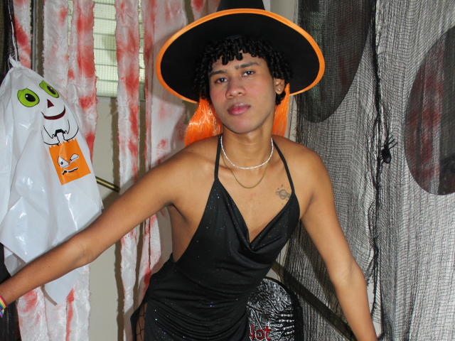 EtthanHaw - Camera khiêu dâm &amp; quyến rũ trực tiếp - 22739585