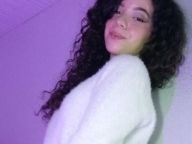 EmmaCowperr - Live porn &amp; sex cam - 22742477