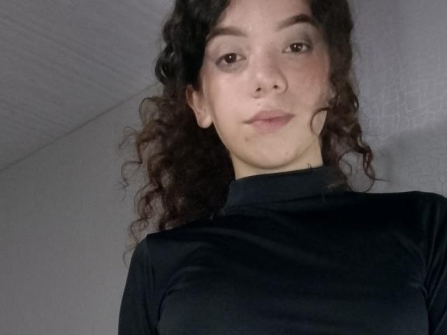 EmmaCowperr - Live porn &amp; sex cam - 22742501