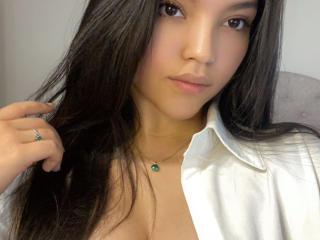 IssaPuasini - сексуальная веб-камера в реальном времени - 22744705