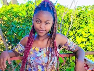 YlahXoxo - Live sex cam - 22745697