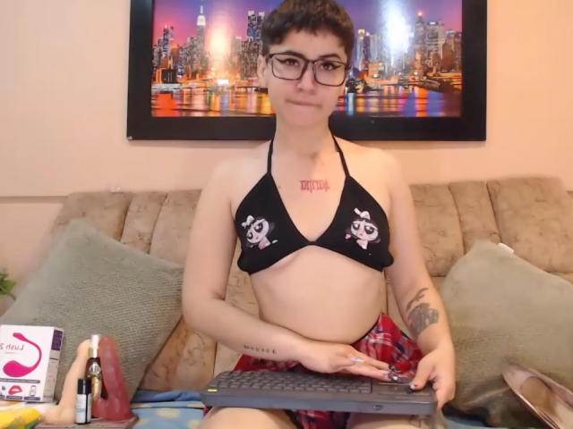 MissTat - Live sex cam - 22747221