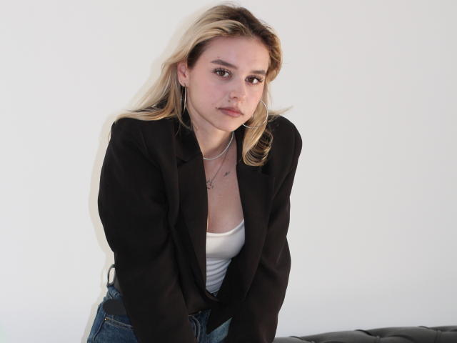 EmilyChristie - Live porn &amp; sex cam - 22753109