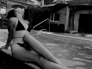 MeganCharm - Live porn &amp; sex cam - 22762081