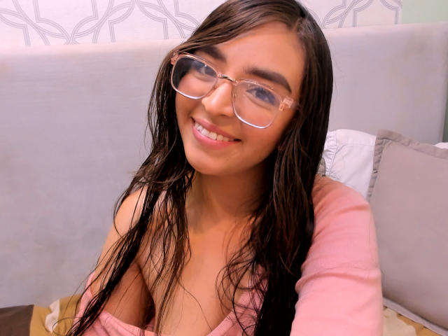 EvaMcAllister - Live porn &amp; sex cam - 22762393