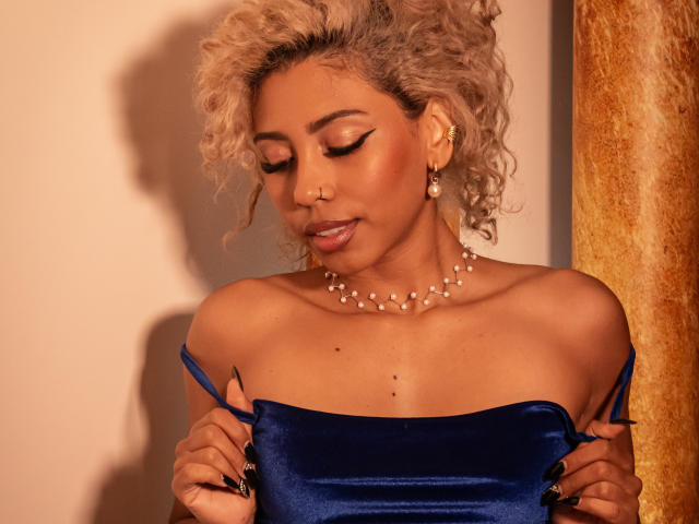 LilithWalker - Porno na żywo i seks kamera - 22768041