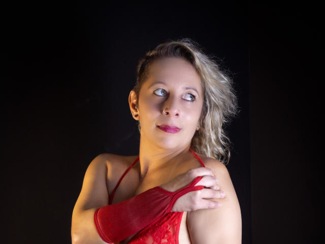 BarbaraSchubert - Live porn &amp; sex cam - 22769261