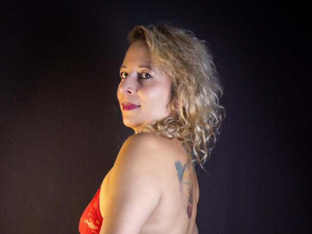 BarbaraSchubert - Live porn &amp; sex cam - 22769309