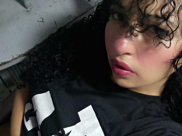 SofiaCowperX - сексуальная веб-камера в реальном времени - 22770005