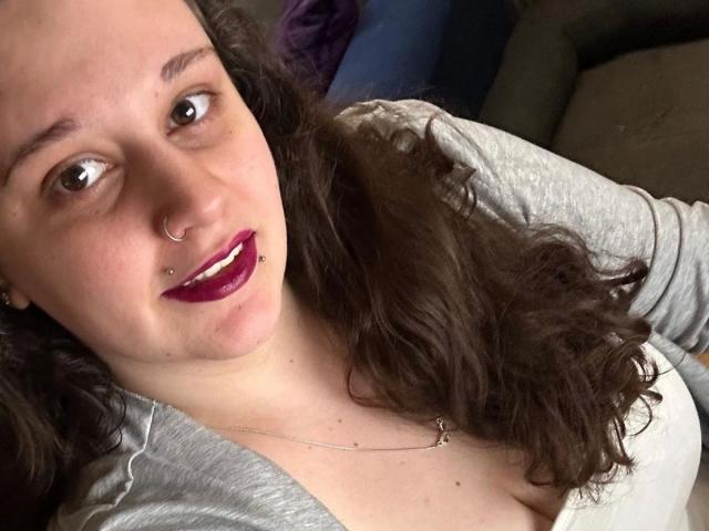 SweetGirl1998-hot - Live sex cam - 22772333