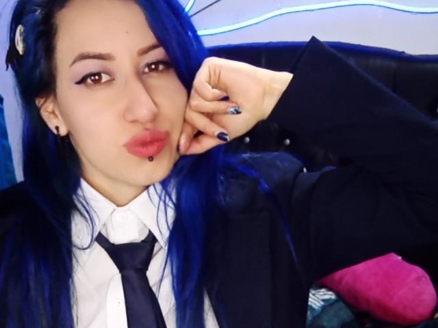 DanielleHoles - Live sex cam - 22775309
