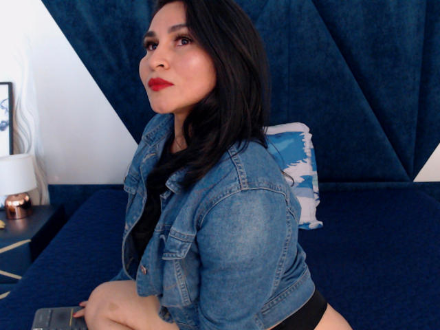 RachelTheran - Live porn &amp; sex cam - 22775953