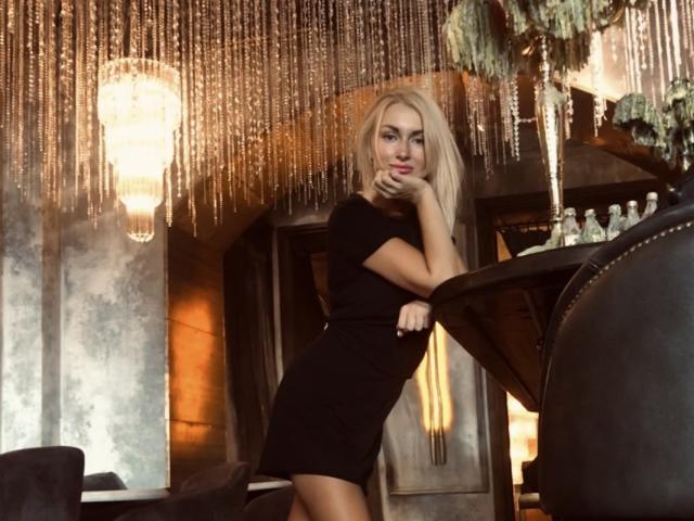 MandyStorm - Live porn &amp; sex cam - 22781605