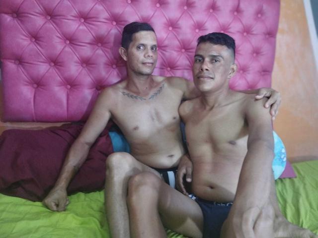 IlianAndEmmanuel - Live porn &amp; sex cam - 22783097