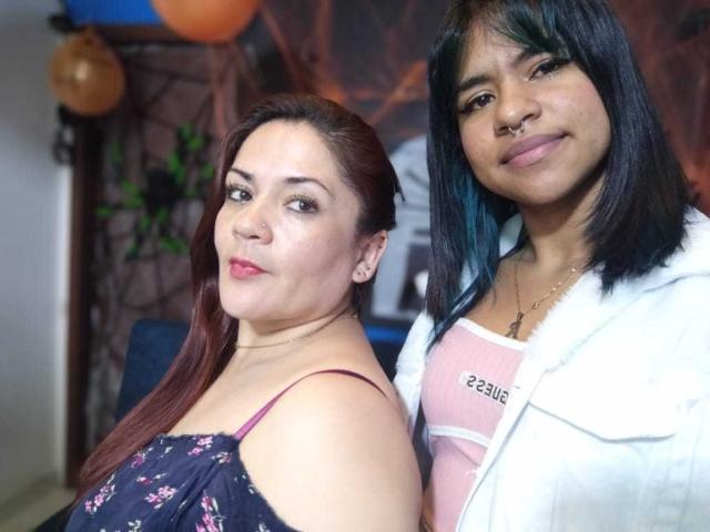 ZoeAndKataleya - Live porn &amp; sex cam - 22783361