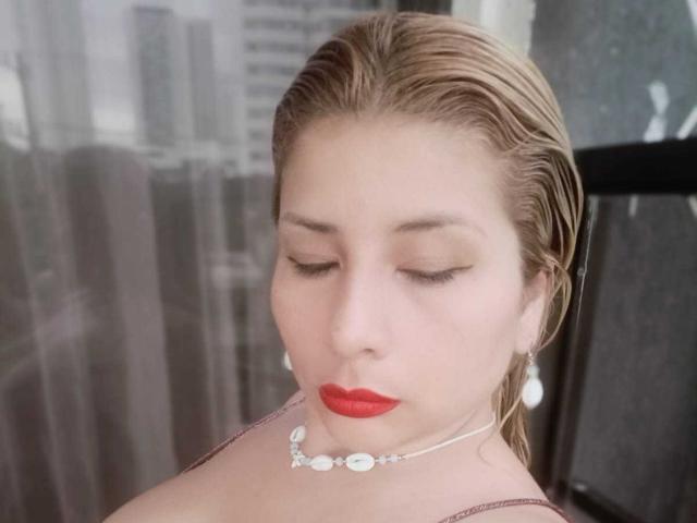 AgathaCavall - Camera khiêu dâm &amp; quyến rũ trực tiếp - 22785585