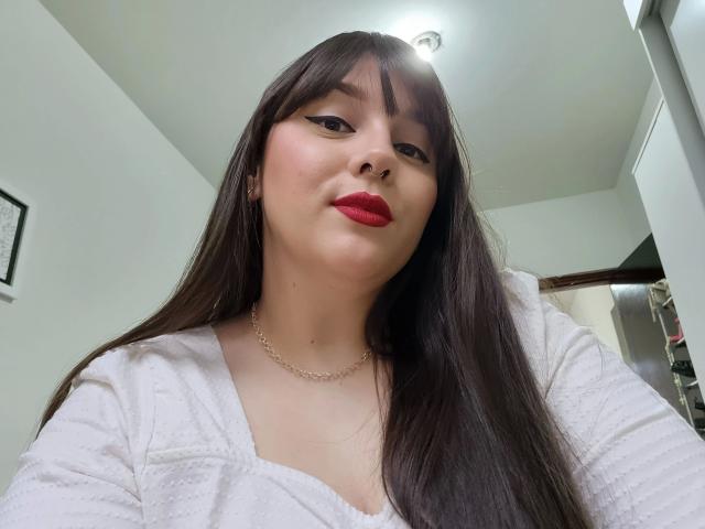 LuccaWhite-hot - Sexe cam en vivo - 22787909