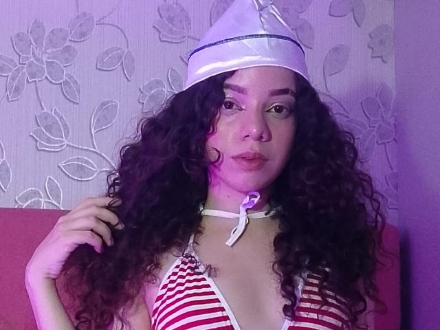 EmmaCowperr - Live sex cam - 22792913