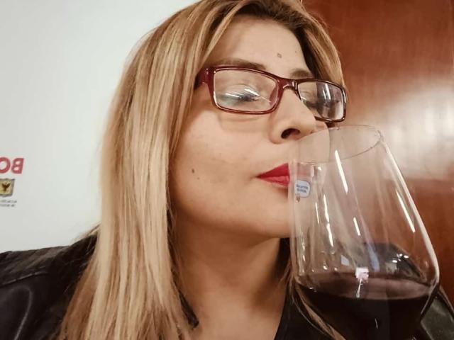 AgathaCavall - Live porn &amp; sex cam - 22793181