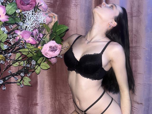 AmirandaTender - сексуальная веб-камера в реальном времени - 22796977