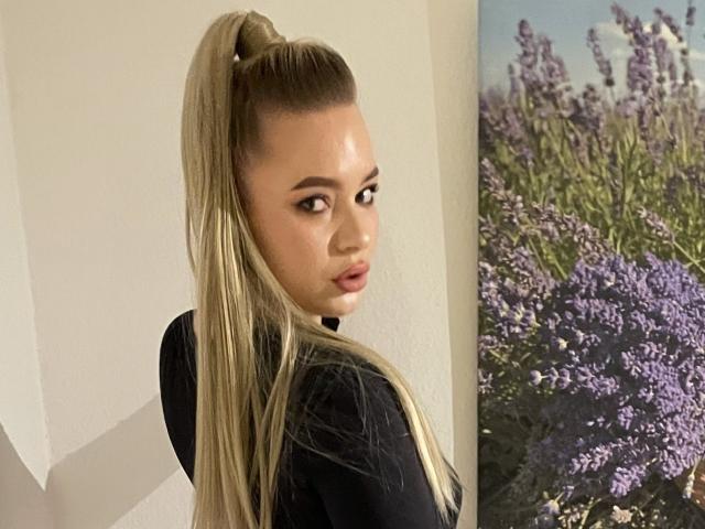 MilanaPop - Live sex cam - 22798005