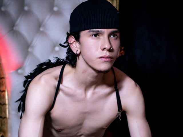 StripDemons - сексуальная веб-камера в реальном времени - 22798661