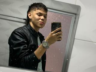 DynamoMills - Live porn &amp; sex cam - 22799489