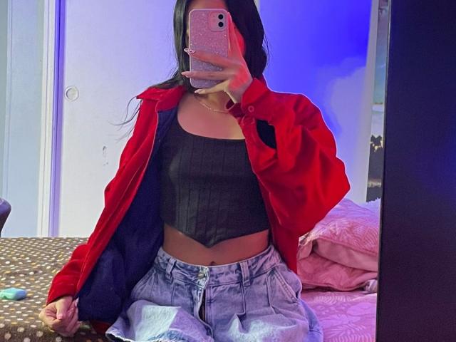 AntonellaLayton - Live porn &amp; sex cam - 22801461