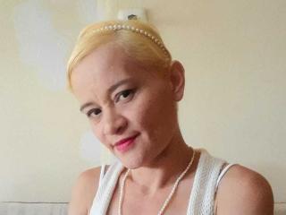 SexyHottyLuna - Live porn &amp; sex cam - 22802885