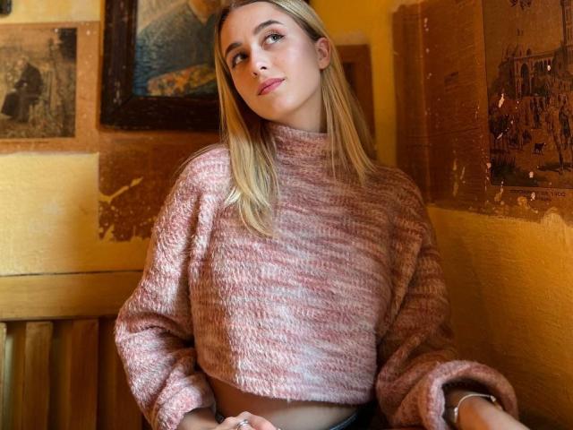 Izida - Camera khiêu dâm &amp; quyến rũ trực tiếp - 22807113