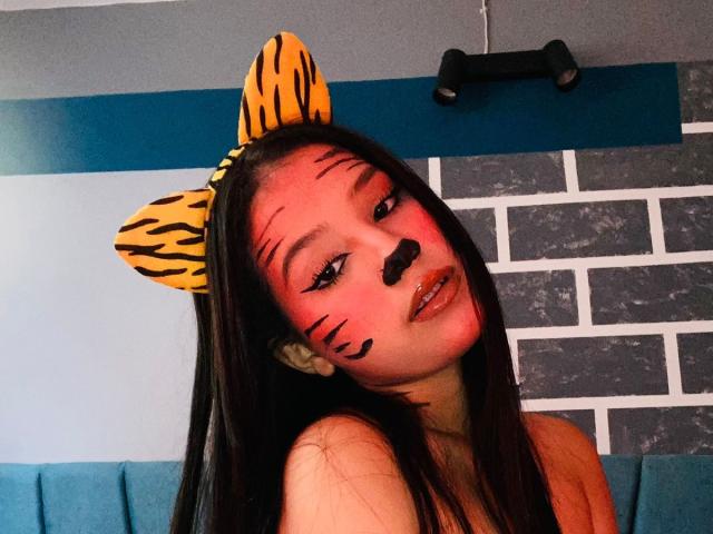 Lovingjh - сексуальная веб-камера в реальном времени - 22808945