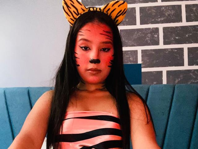 Lovingjh - Live porn &amp; sex cam - 22808961