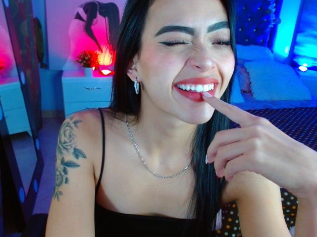 AntonellaLayton - 라이브 포르노 &amp; 섹스 캠 - 22809373