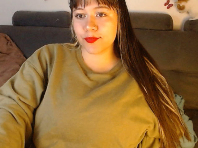 KrisGarner - Live porn &amp; sex cam - 22817469