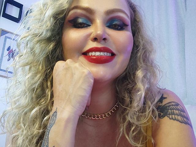 AnnaRichie - сексуальная веб-камера в реальном времени - 22819241