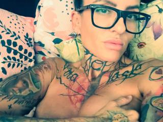 SynthiaRich-hot - Live porn &amp; sex cam - 22819997