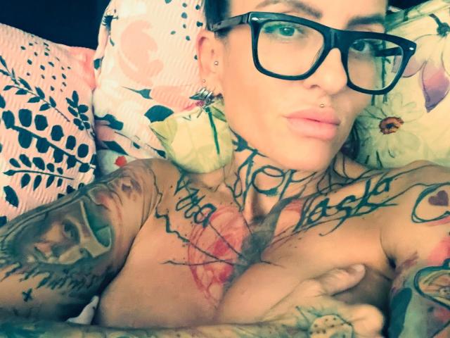 SynthiaRich-hot - сексуальная веб-камера в реальном времени - 22819997