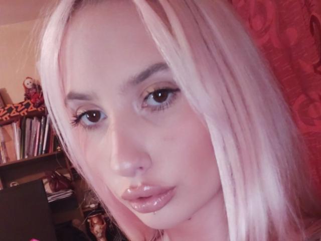 ElzaKomx - Sexe cam en vivo - 22822721