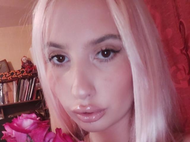 ElzaKomx - פורנו בשידור חי ומצלמת סקס - 22822741